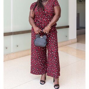 LuLaRoe WOMEN'S COLLECTION
KAREN JUMPSUIT